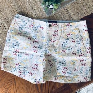 Size 8 White Flowered Khaki Shorts